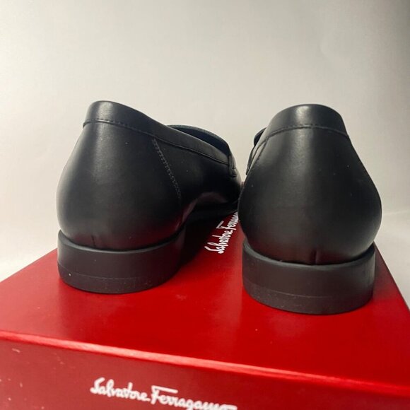 SALVATORE FERRAGAMO Rolo Chunky Leather Loafers Size 5.5